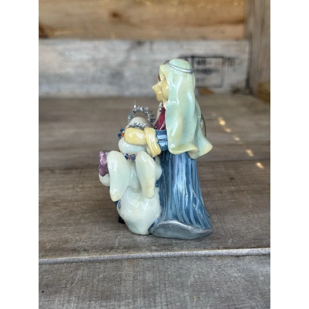 Resin Nativity Scene Christmas Ornament Jesus, Joseph, Mary‎ And Snowmen Angels